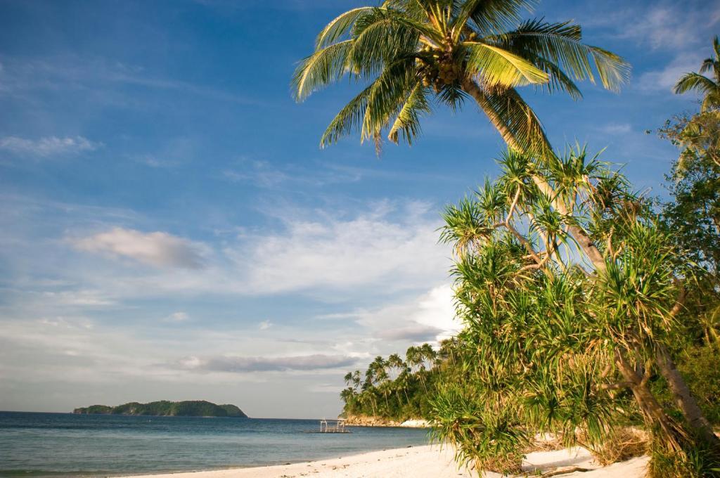 Punta Bulata White Beach Resort & Spa Cauayan  Ngoại thất bức ảnh